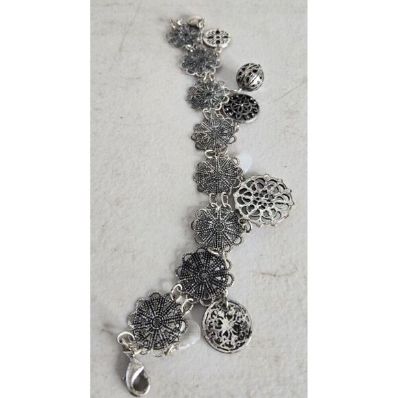 Silvertone Dangly Bracelet-9" - Picture 2 of 4